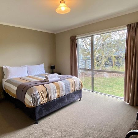Villa Rocking It On Rhoboro Twizel Exterior foto